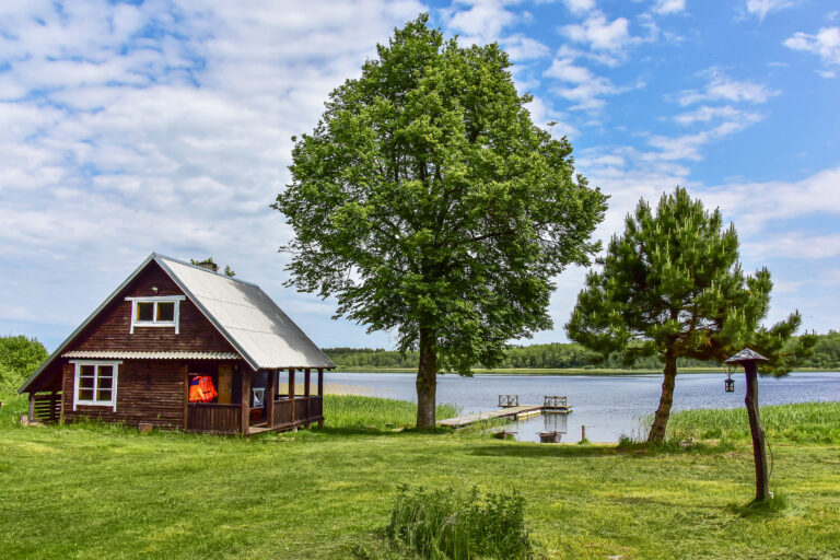 5 vietų rąstinis namas (namo plotas 50 m2)