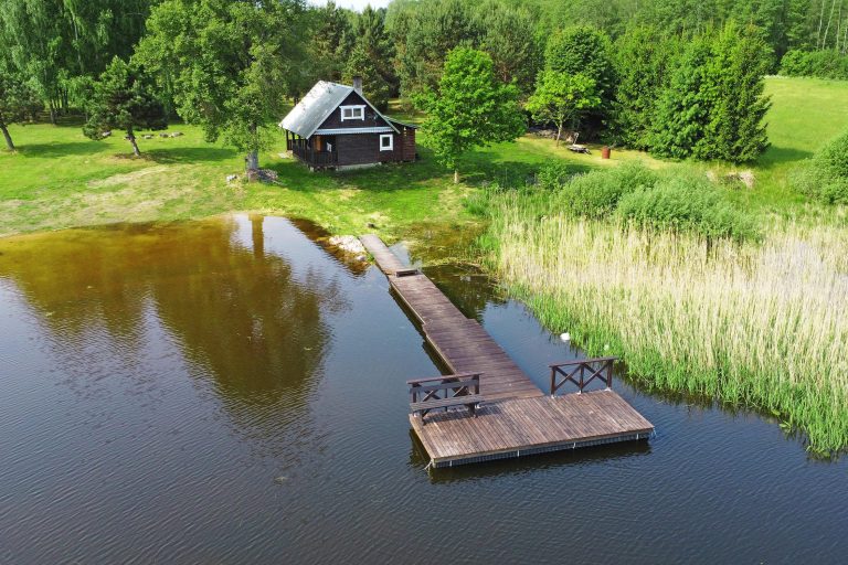 5 vietų rąstinis namas (namo plotas 50 m2)